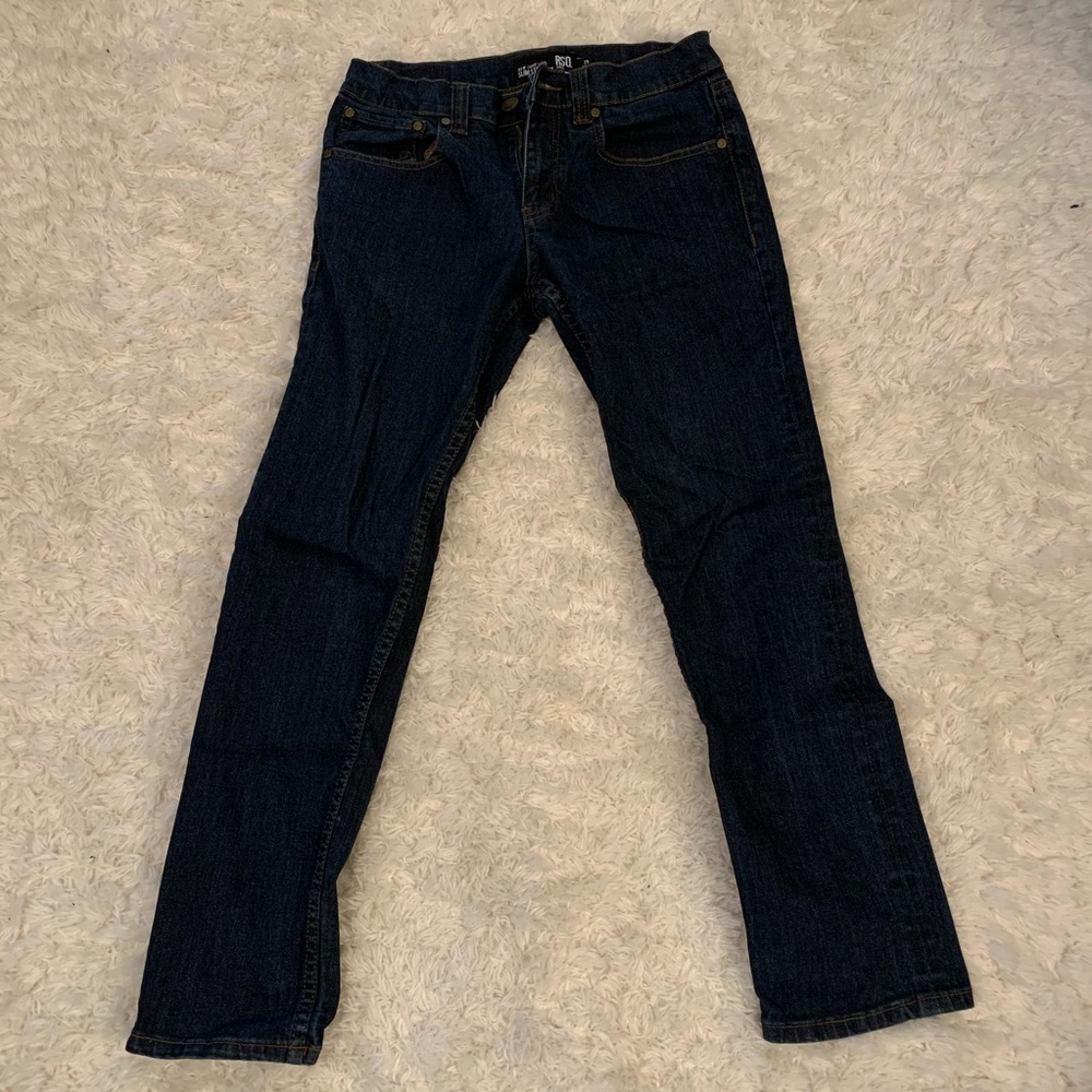 Dark wash men’s straight leg jean